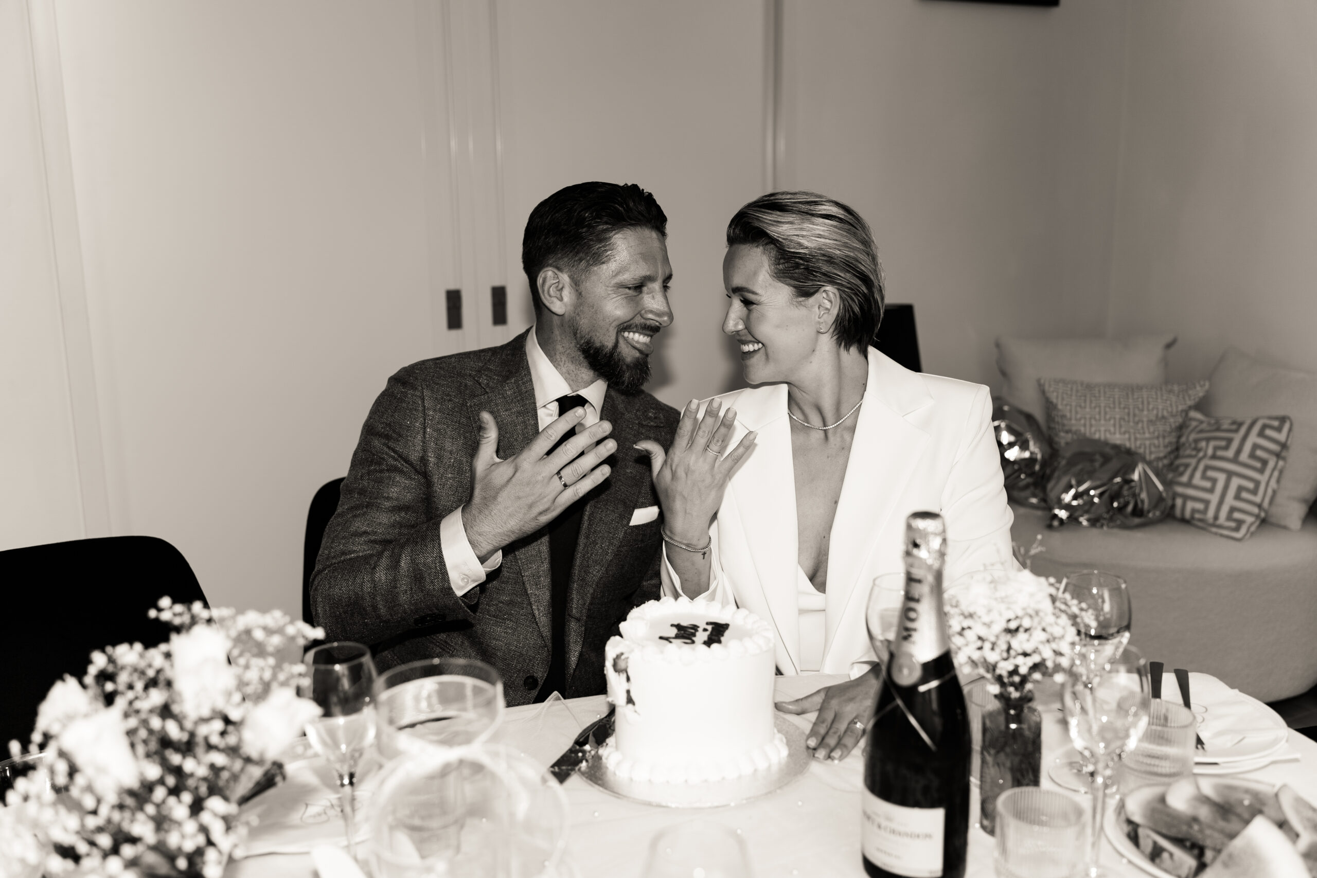 Bruidsfotografie civilian wedding j+n door vivian driesen 108