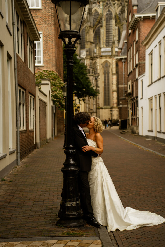 Trouwfoto's liesbeth & jan utrecht door vivian driesen 10